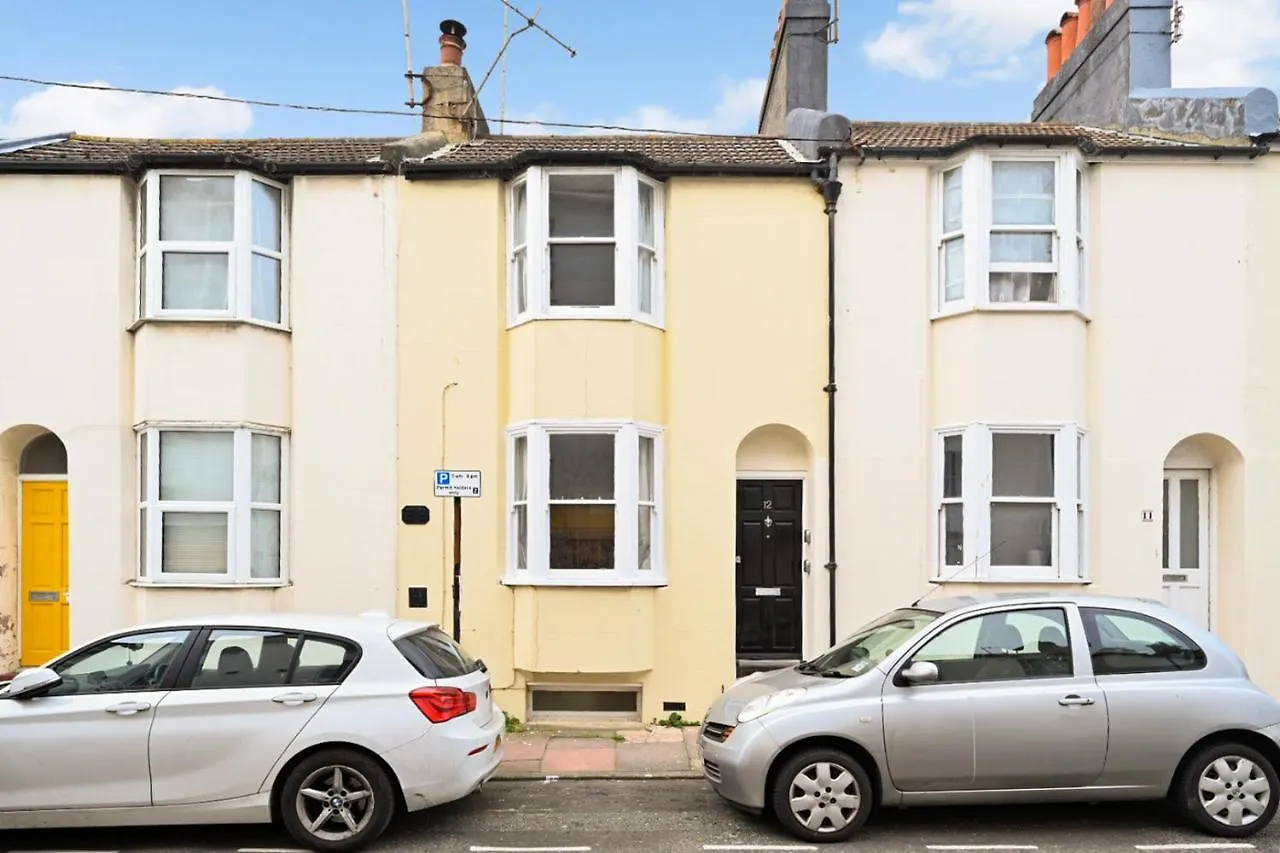 Stylish Modern Two Bedroom Fishermans Cottage Central Hove 0*,  Velká Británie
